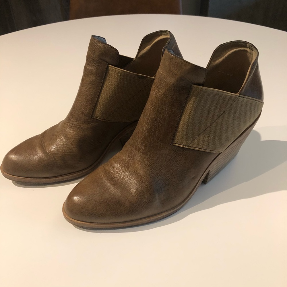 Eileen Fisher Booties
